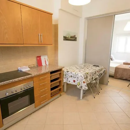 T1 Beach Apartment, 3 Min Walk To The Beach Old Town *