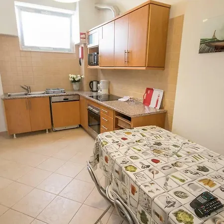 T1 Beach Apartment, 3 Min Walk To The Beach Old Town 公寓 阿尔布费拉